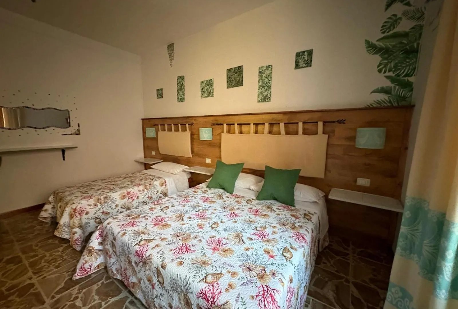 הקונטקטים של Vittorina\'S Home