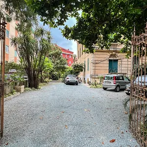 https://appartamenti-in-villa-del-900.hotelitalianriviera.com