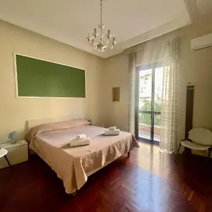 https://a-casa-di-mau.palermohotels.org